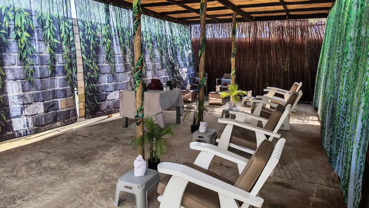 Outdoor pedicure area at D'Vida Spa in Meyerton